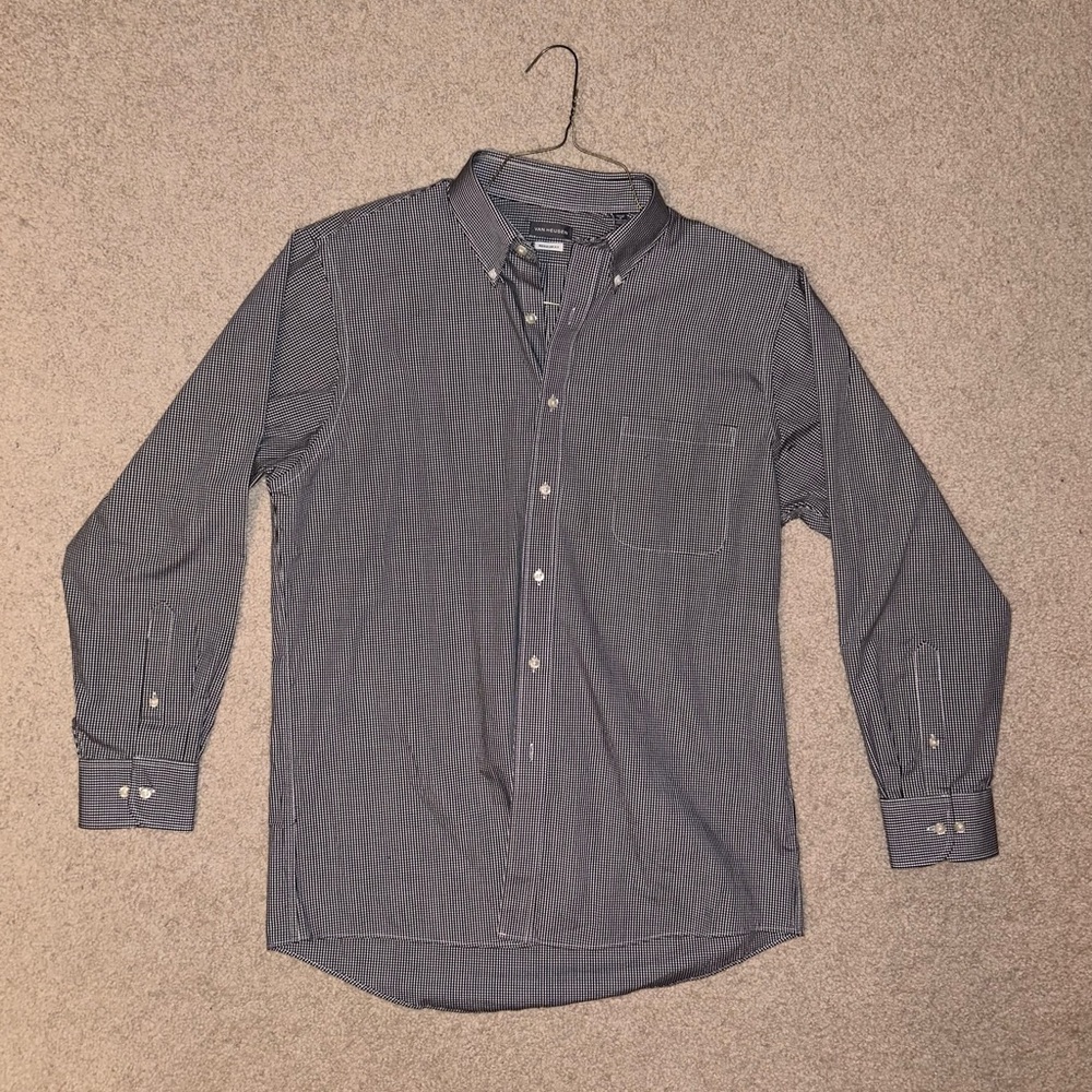 Men's Gray Button-Up Shirt